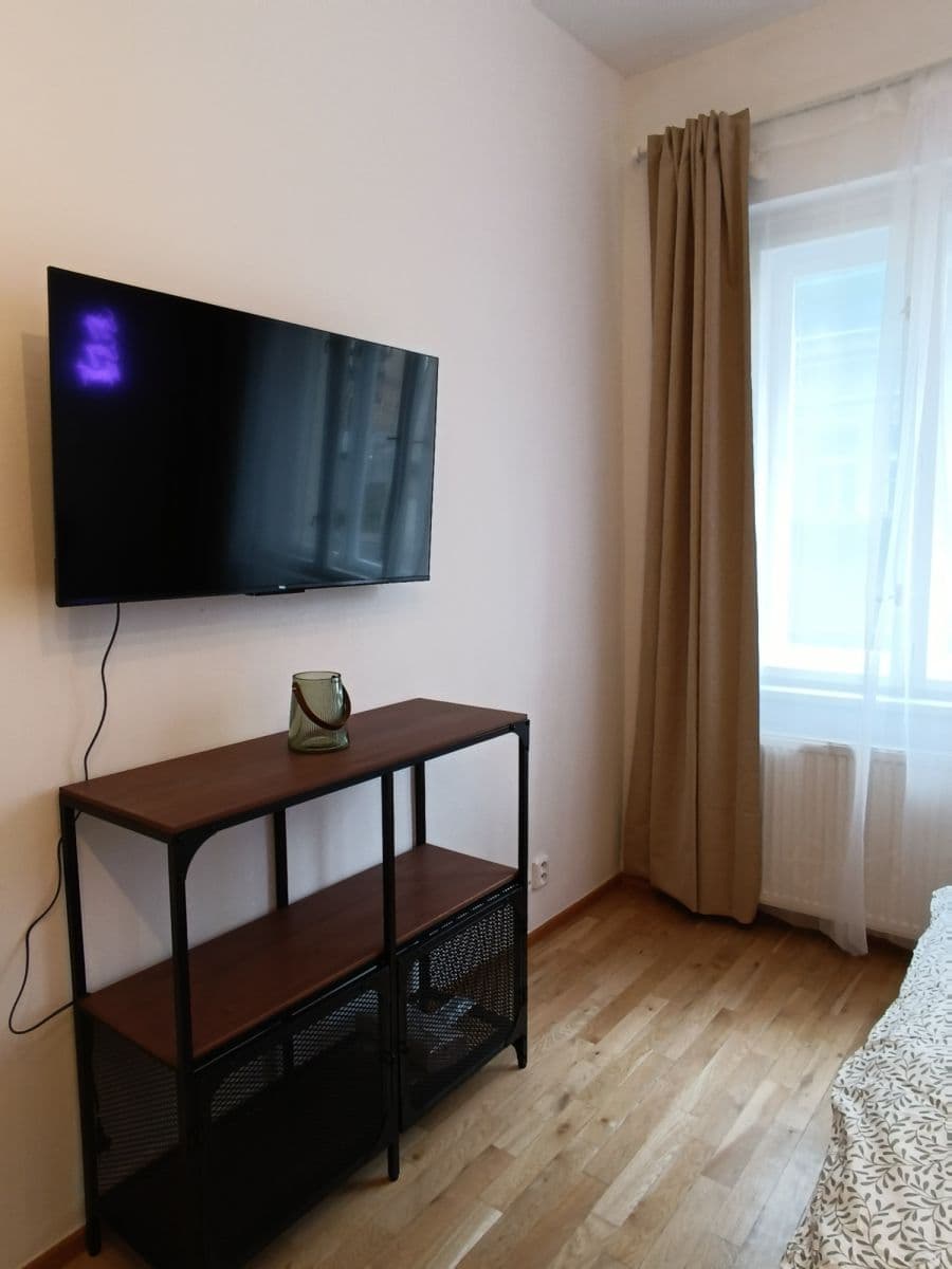 flat to rent, 35 m², Milíčova, Prague, Prague