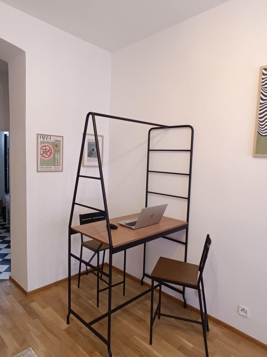 flat to rent, 35 m², Milíčova, Prague, Prague