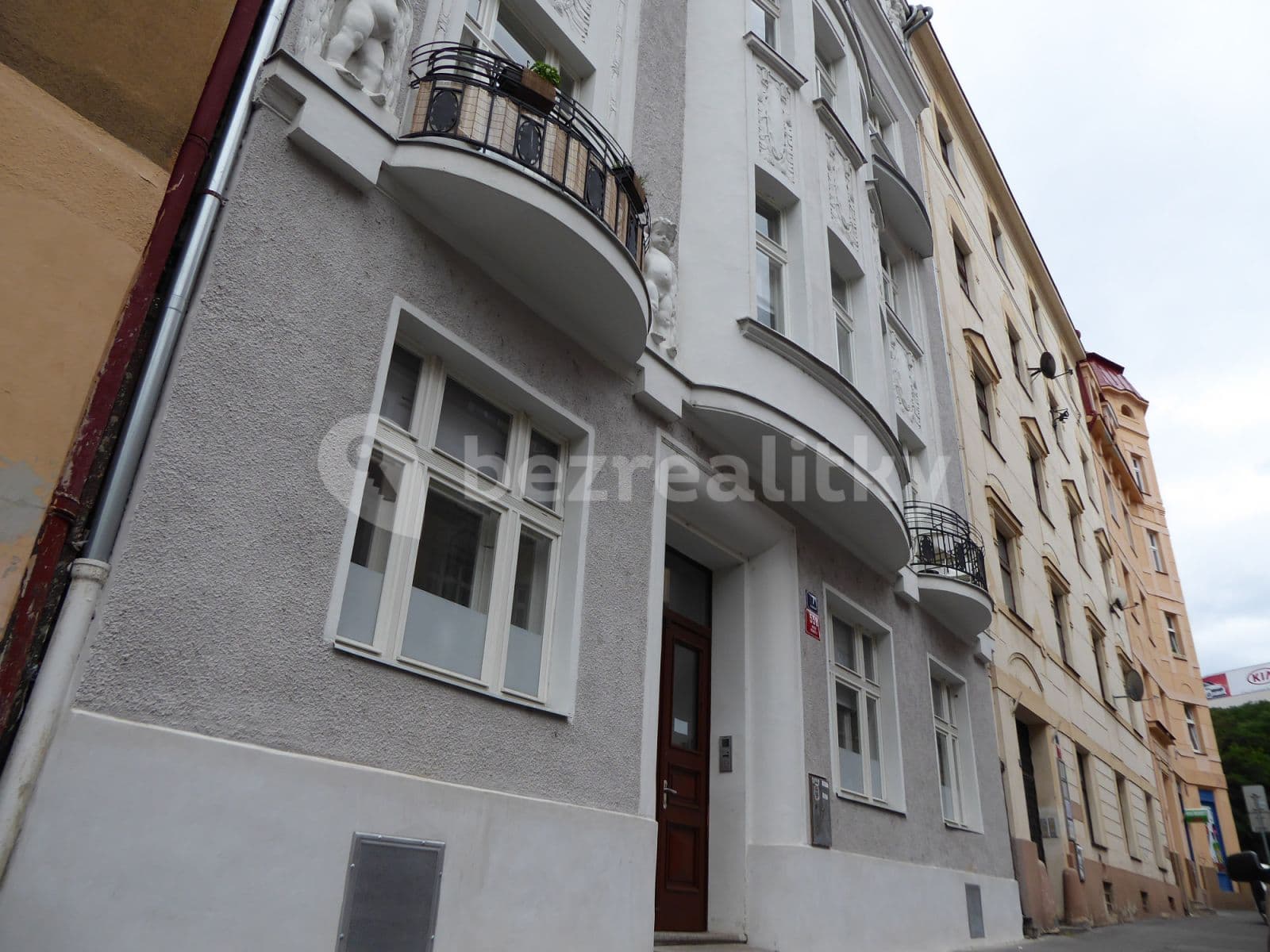 1 bedroom with open-plan kitchen flat to rent, 50 m², Slavojova, Prague, Prague
