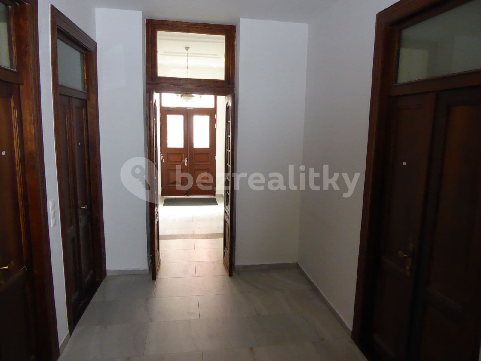1 bedroom with open-plan kitchen flat to rent, 50 m², Slavojova, Prague, Prague