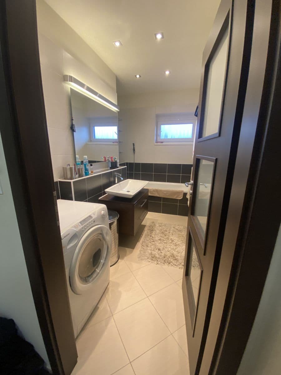 flat to rent, 52 m², Svitákova, Prague, Prague