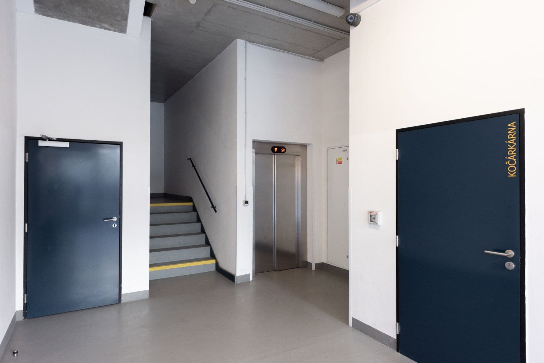 flat to rent, 143 m², Křižíkova, Prague, Prague