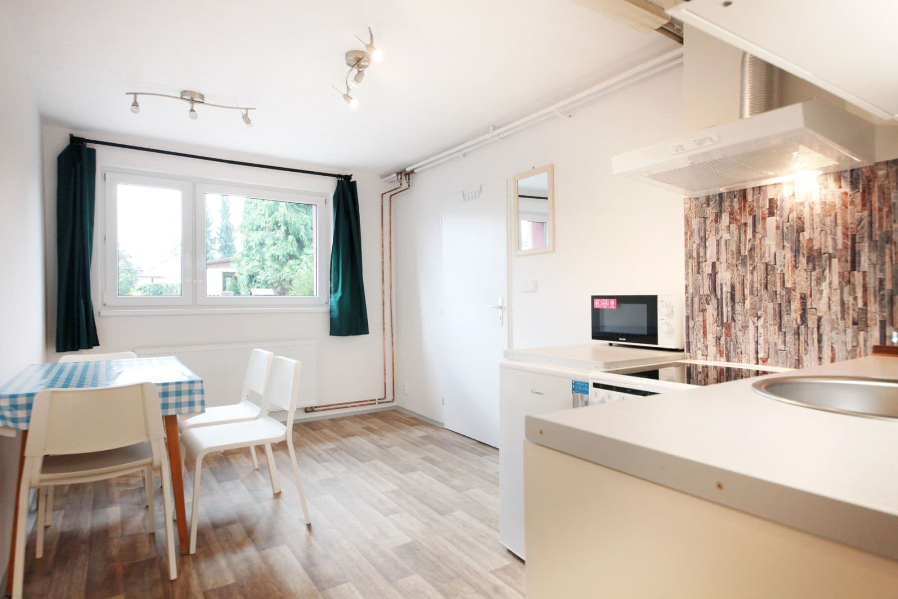flat to rent, 35 m², Modřínová, Prague, Prague
