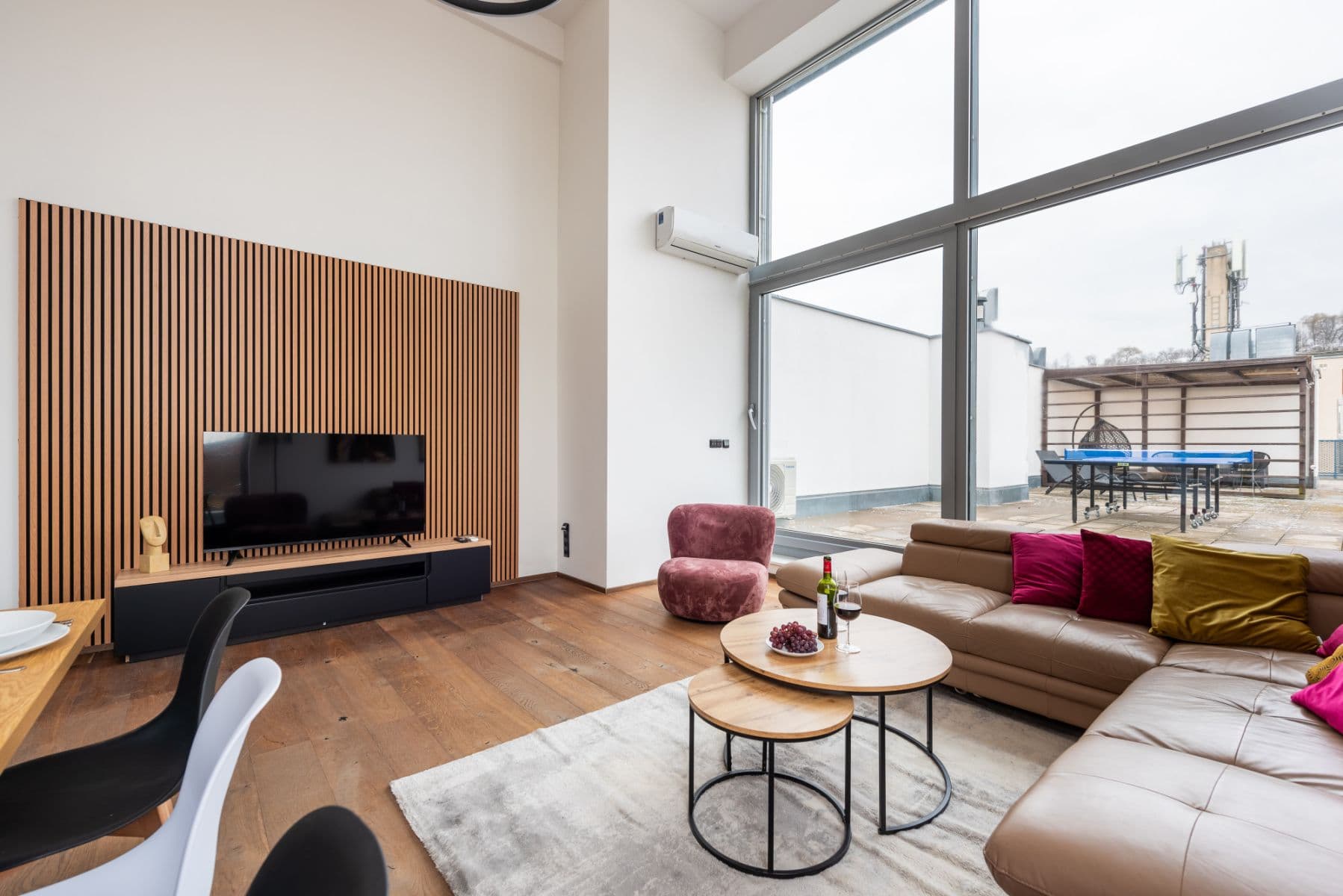 flat to rent, 150 m², Křižíkova, Prague, Prague