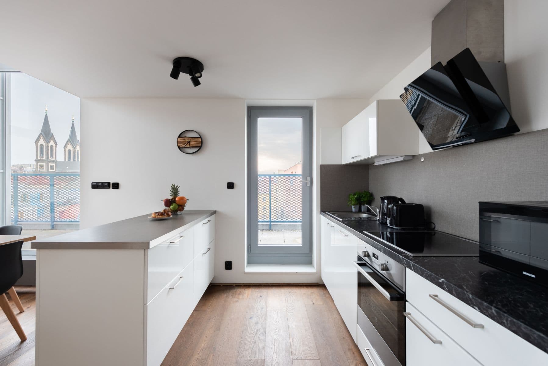flat to rent, 150 m², Křižíkova, Prague, Prague