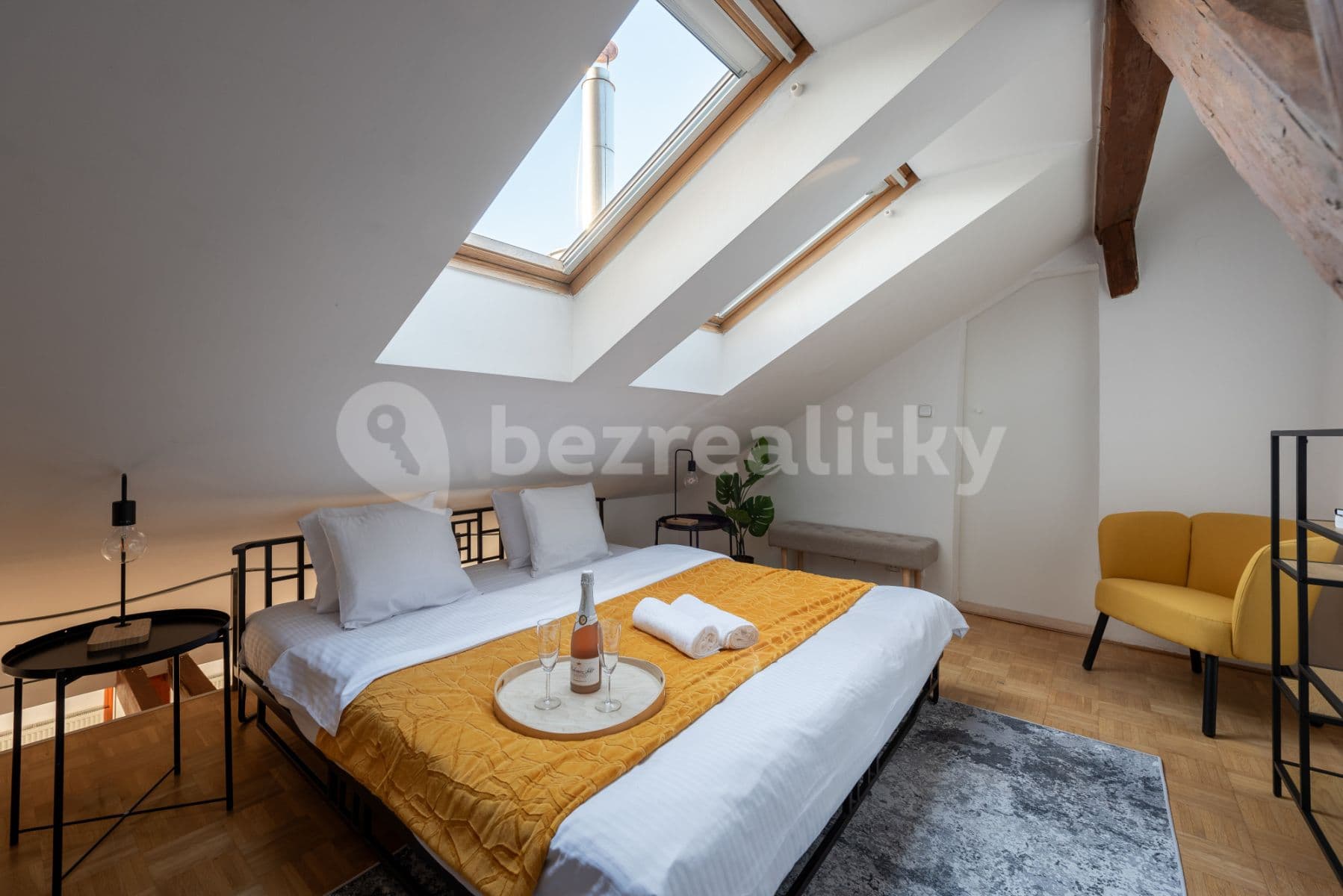 flat to rent, 70 m², Řeznická, Prague, Prague