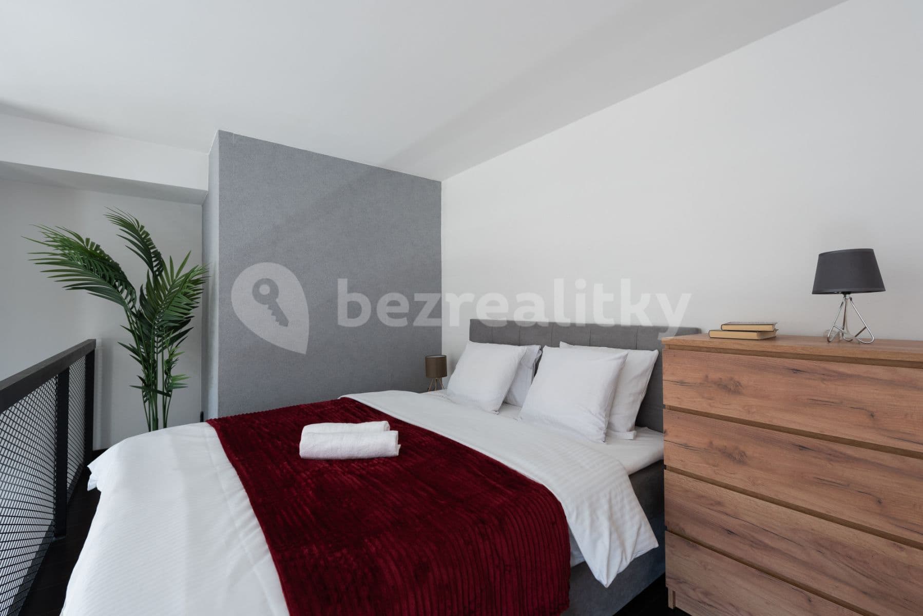 flat to rent, 72 m², Křižíkova, Prague, Prague