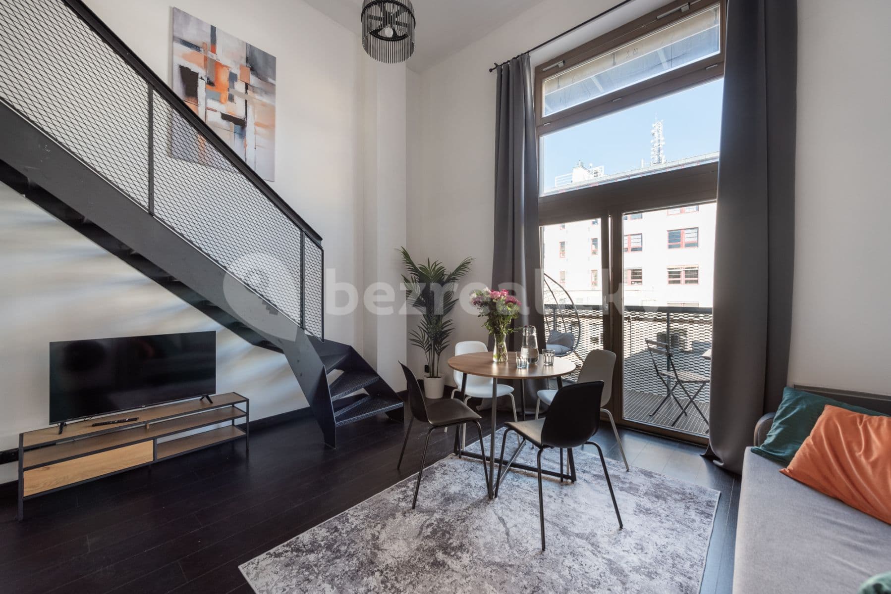 flat to rent, 65 m², Křižíkova, Prague, Prague
