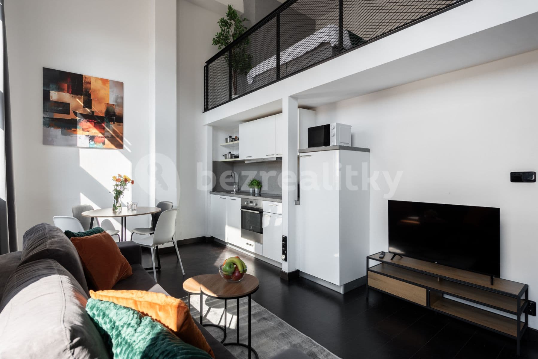 flat to rent, 72 m², Křižíkova, Prague, Prague