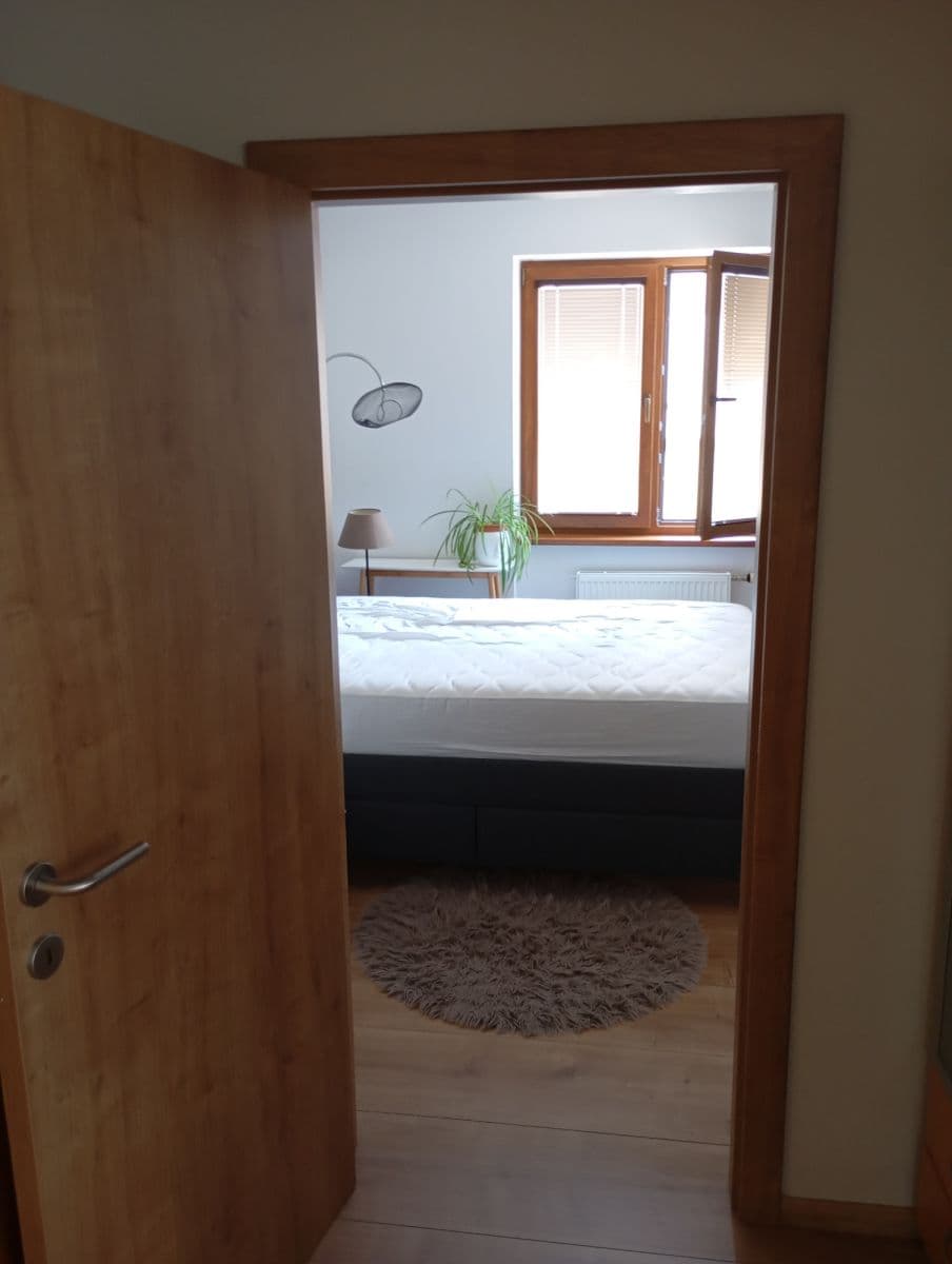 flat to rent, 120 m², Solosnicka a, Karlova Ves, Bratislavský Region