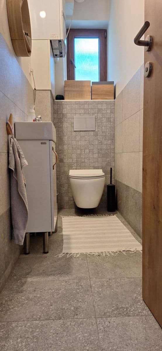 flat to rent, 120 m², Solosnicka a, Karlova Ves, Bratislavský Region