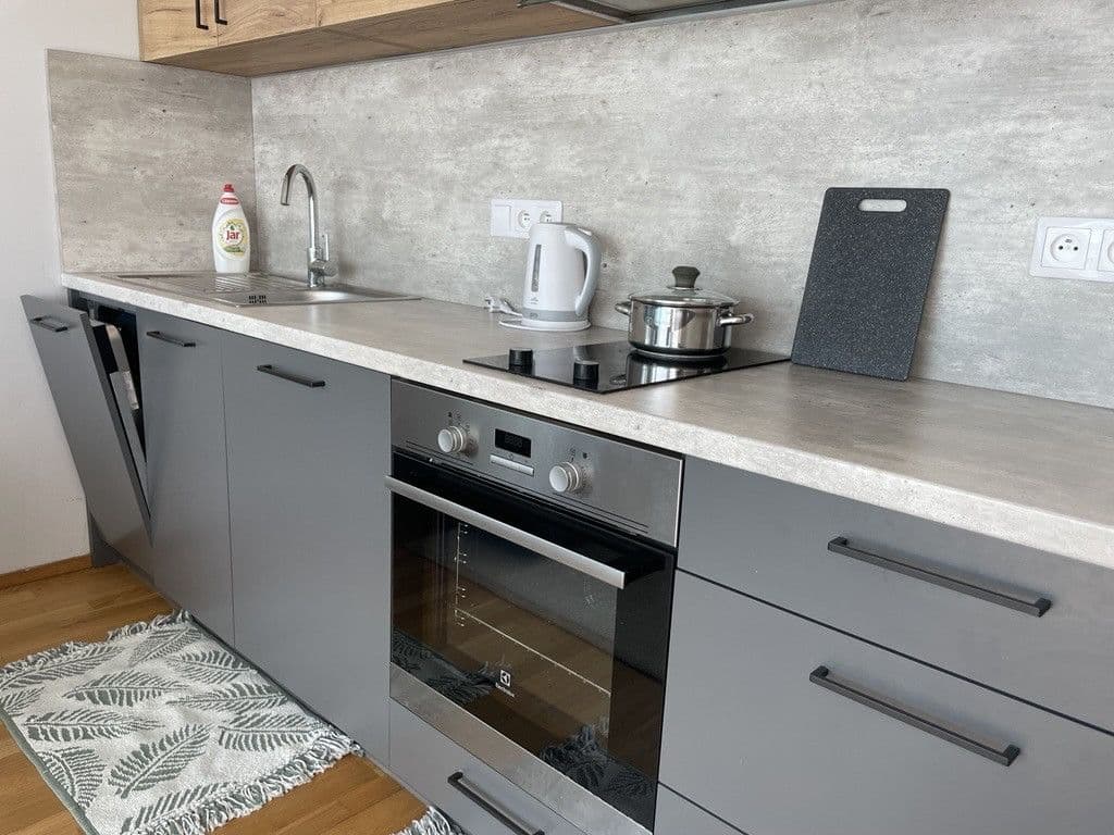 flat to rent, 35 m², U pruhonu B, Prague, Prague