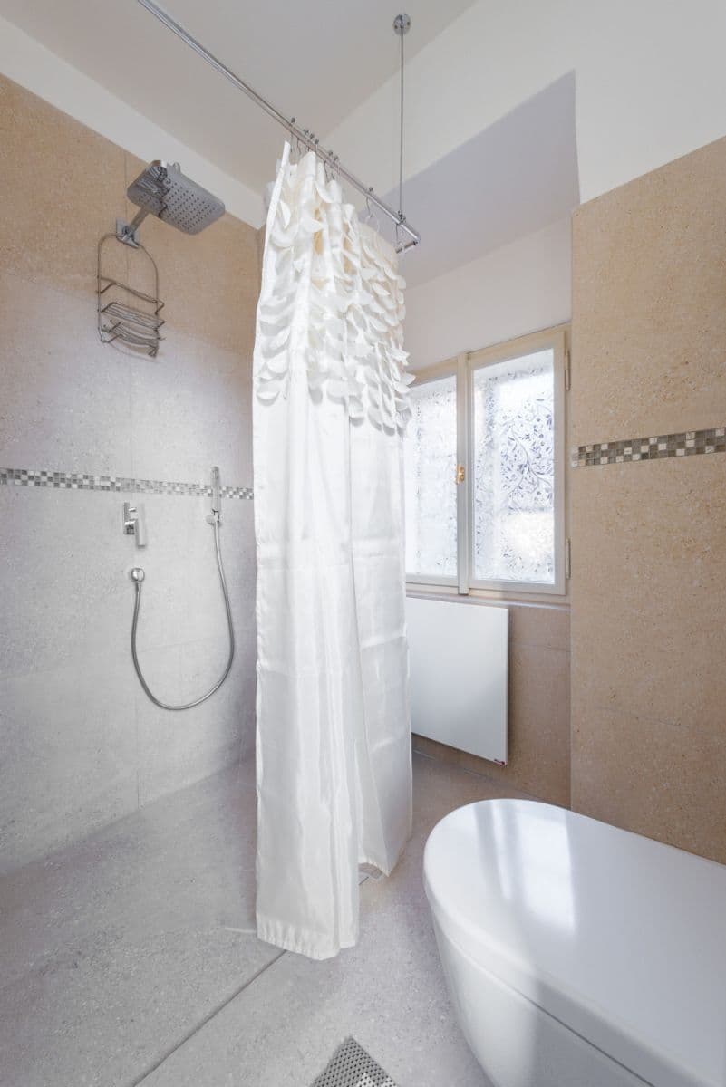 flat to rent, 46 m², Cihelná, Prague, Prague