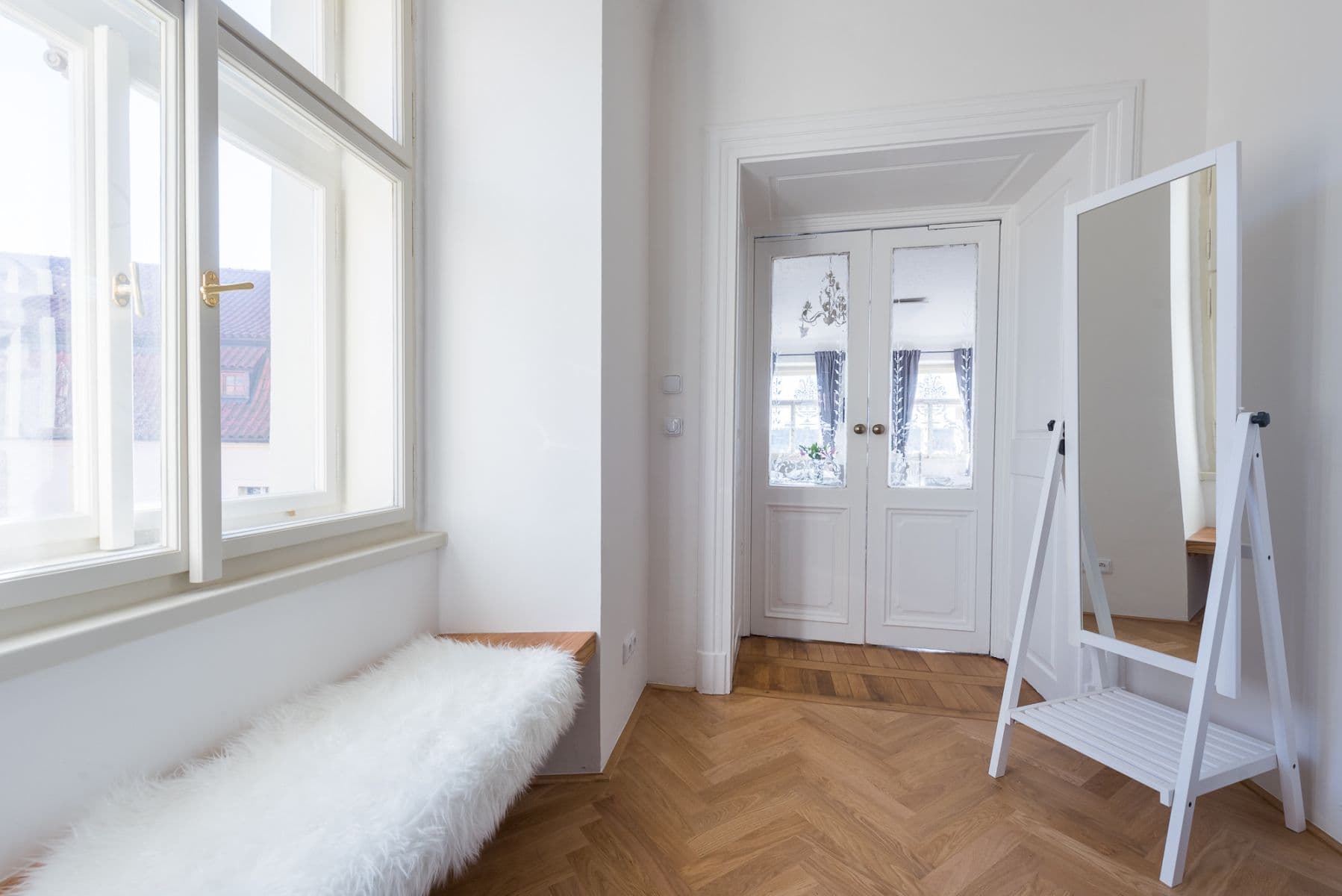 flat to rent, 46 m², Cihelná, Prague, Prague
