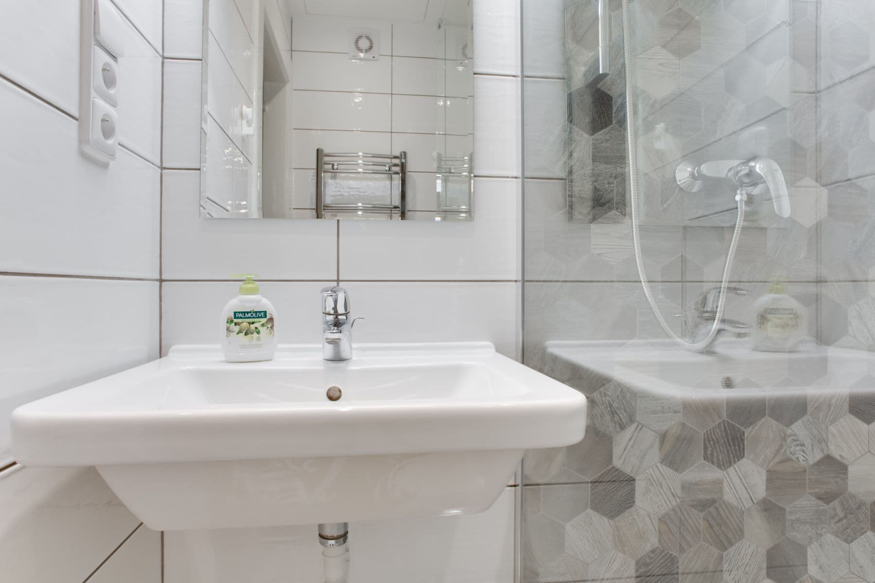 flat to rent, 56 m², U Družstva Život, Prague, Prague