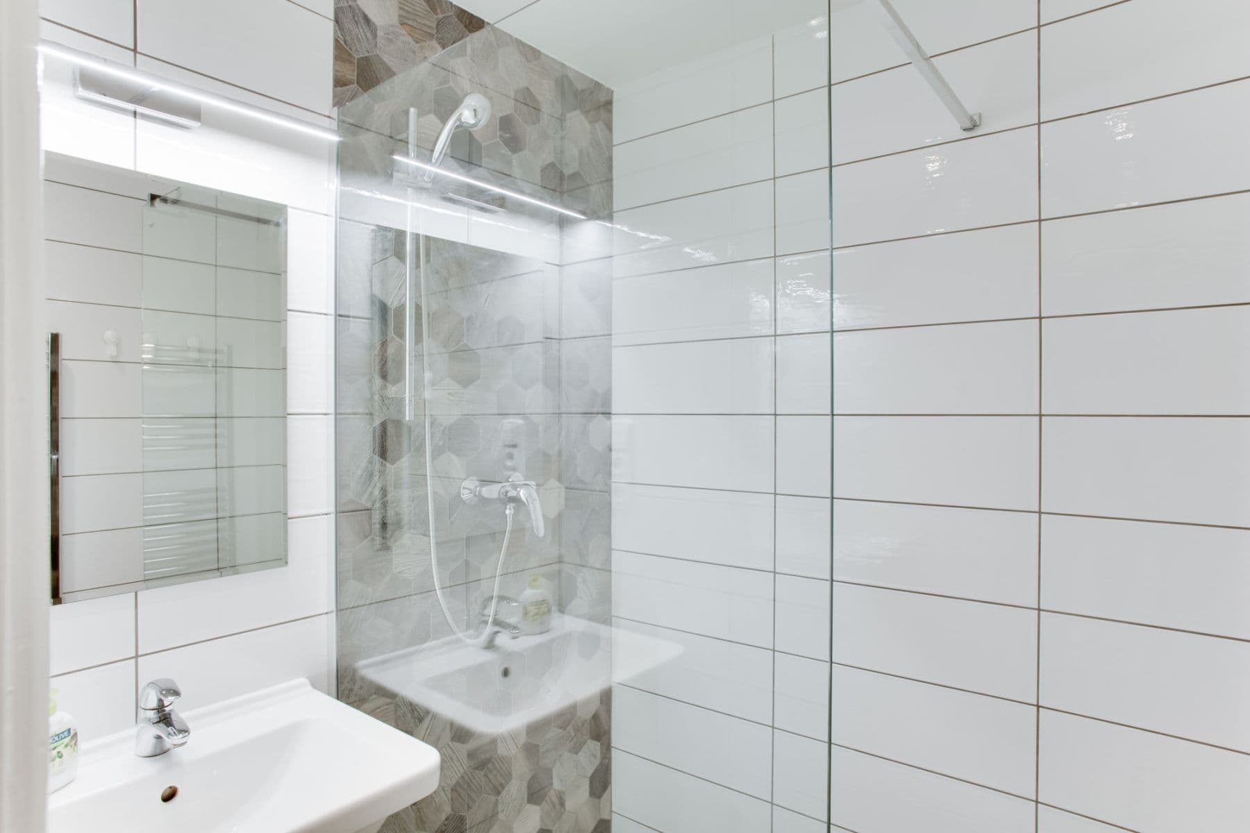 flat to rent, 56 m², U Družstva Život, Prague, Prague