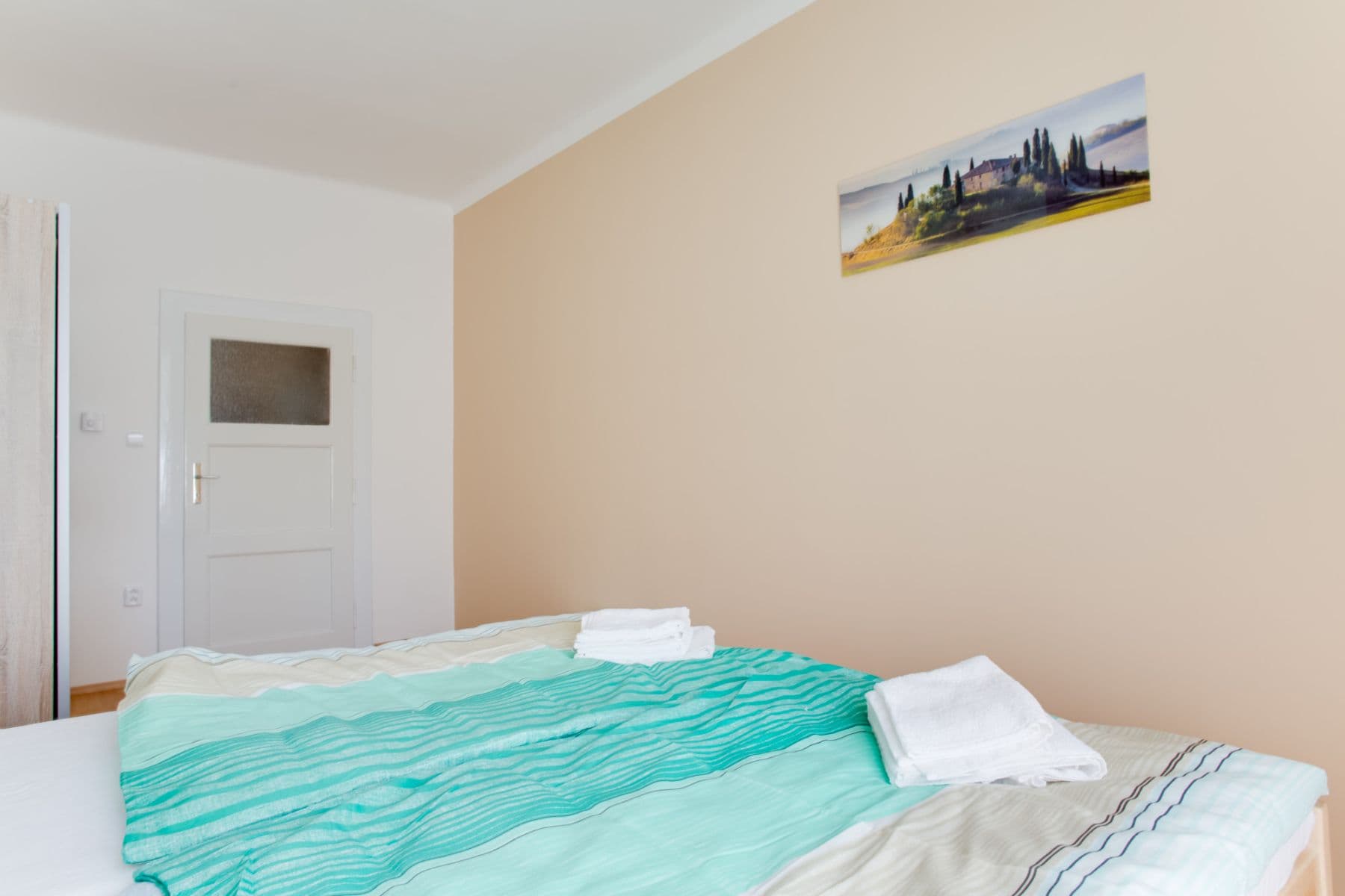 flat to rent, 56 m², U Družstva Život, Prague, Prague