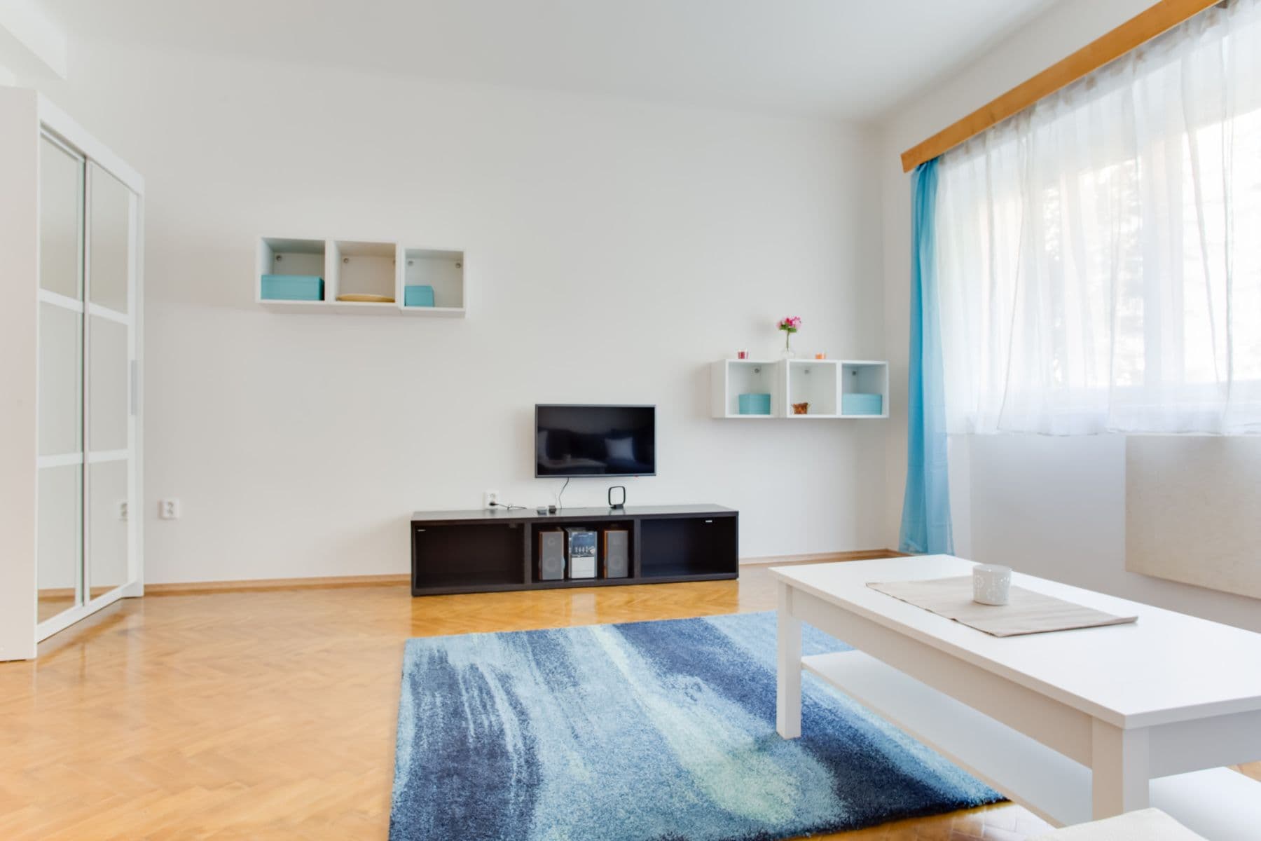 flat to rent, 56 m², U Družstva Život, Prague, Prague