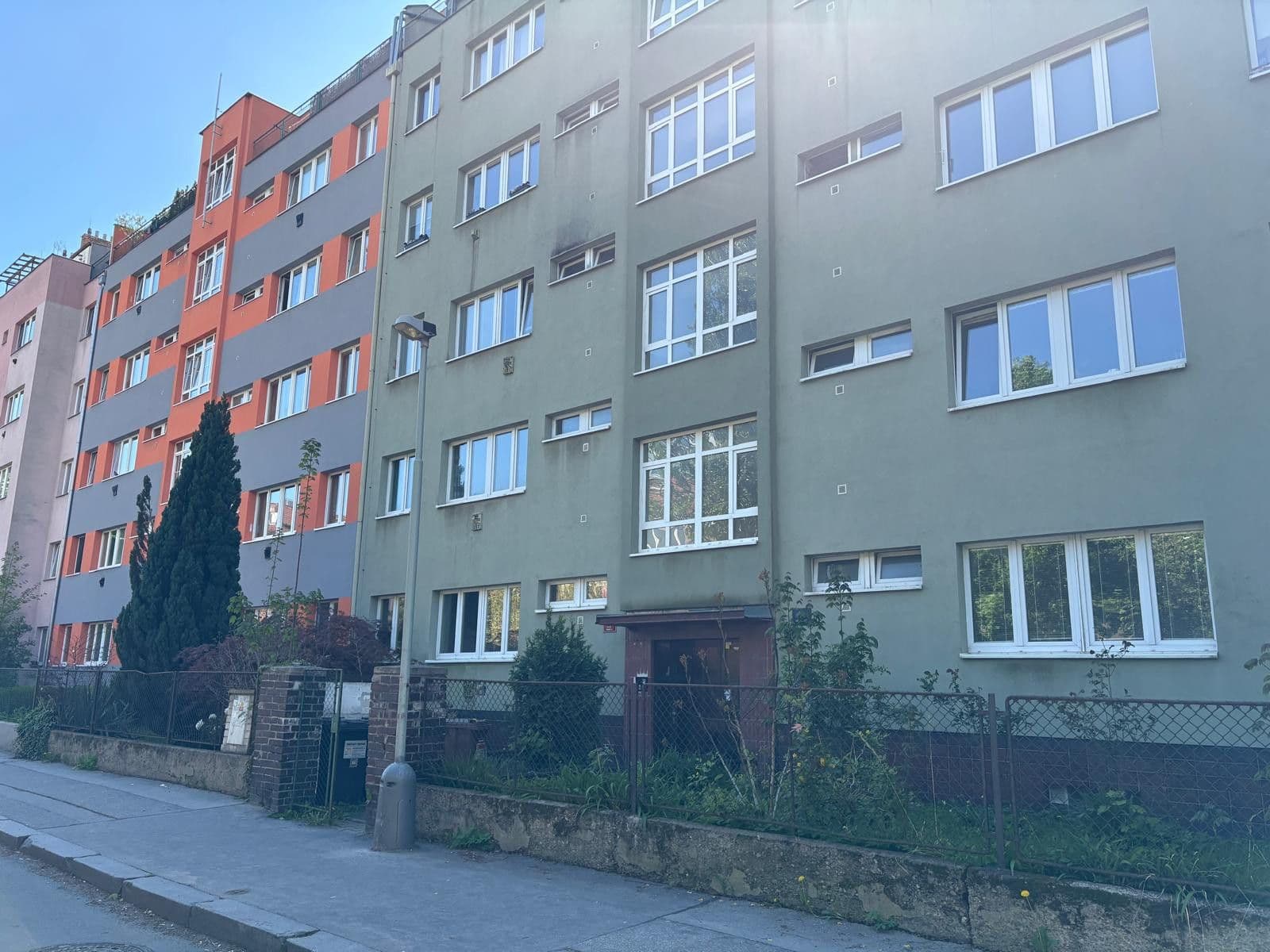 flat to rent, 40 m², Humpolecká, Prague, Prague