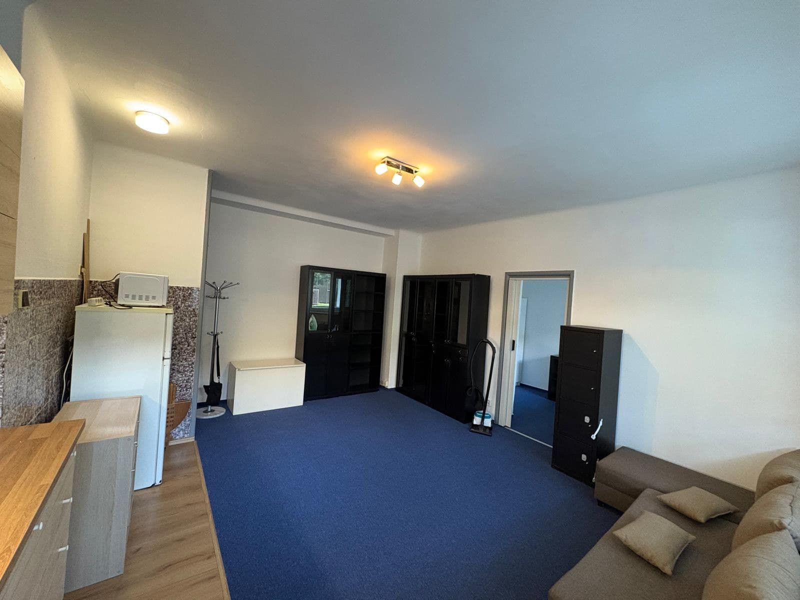 flat to rent, 40 m², Humpolecká, Prague, Prague
