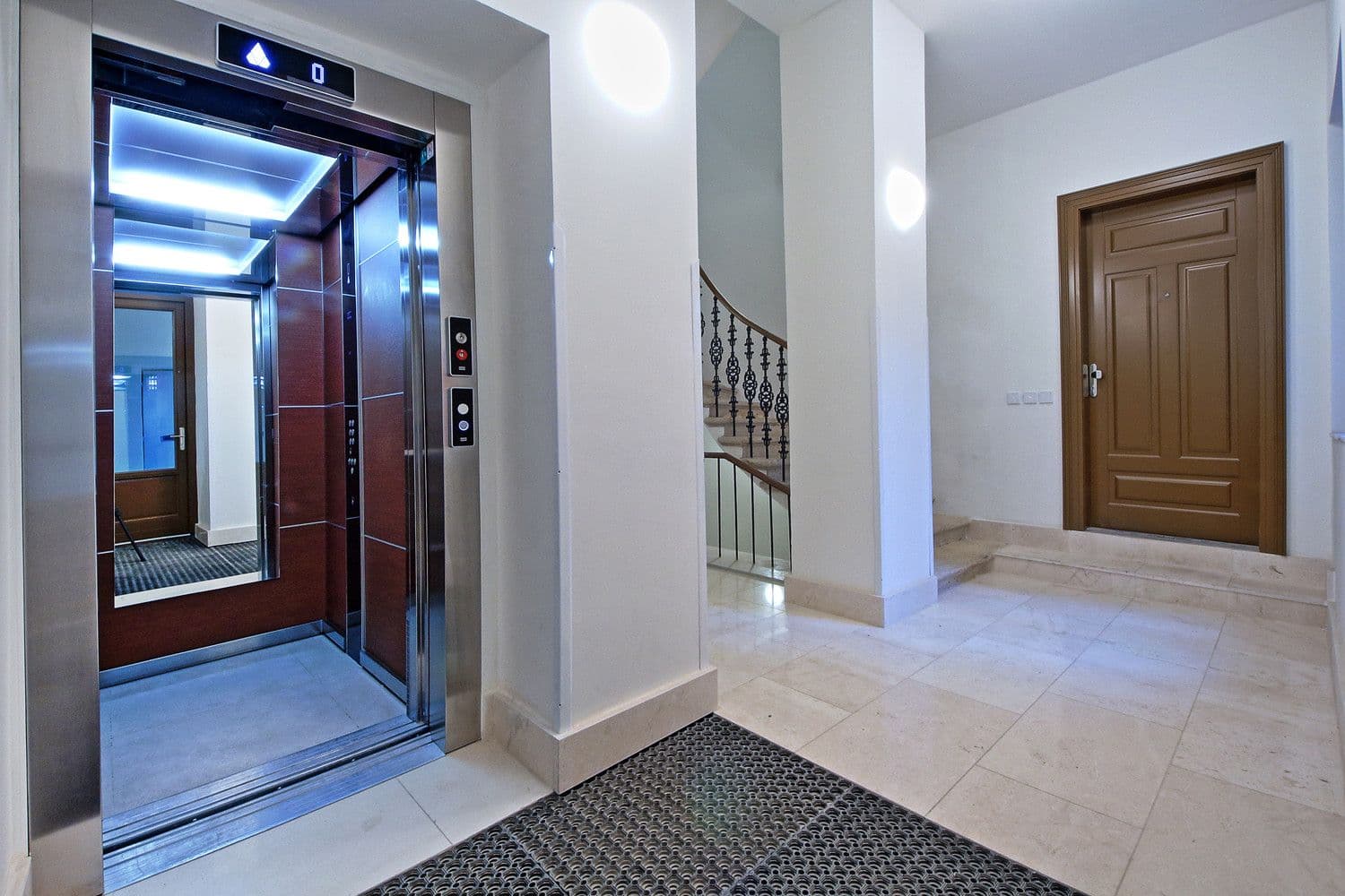 flat to rent, 110 m², Na Bojišti, Prague, Prague