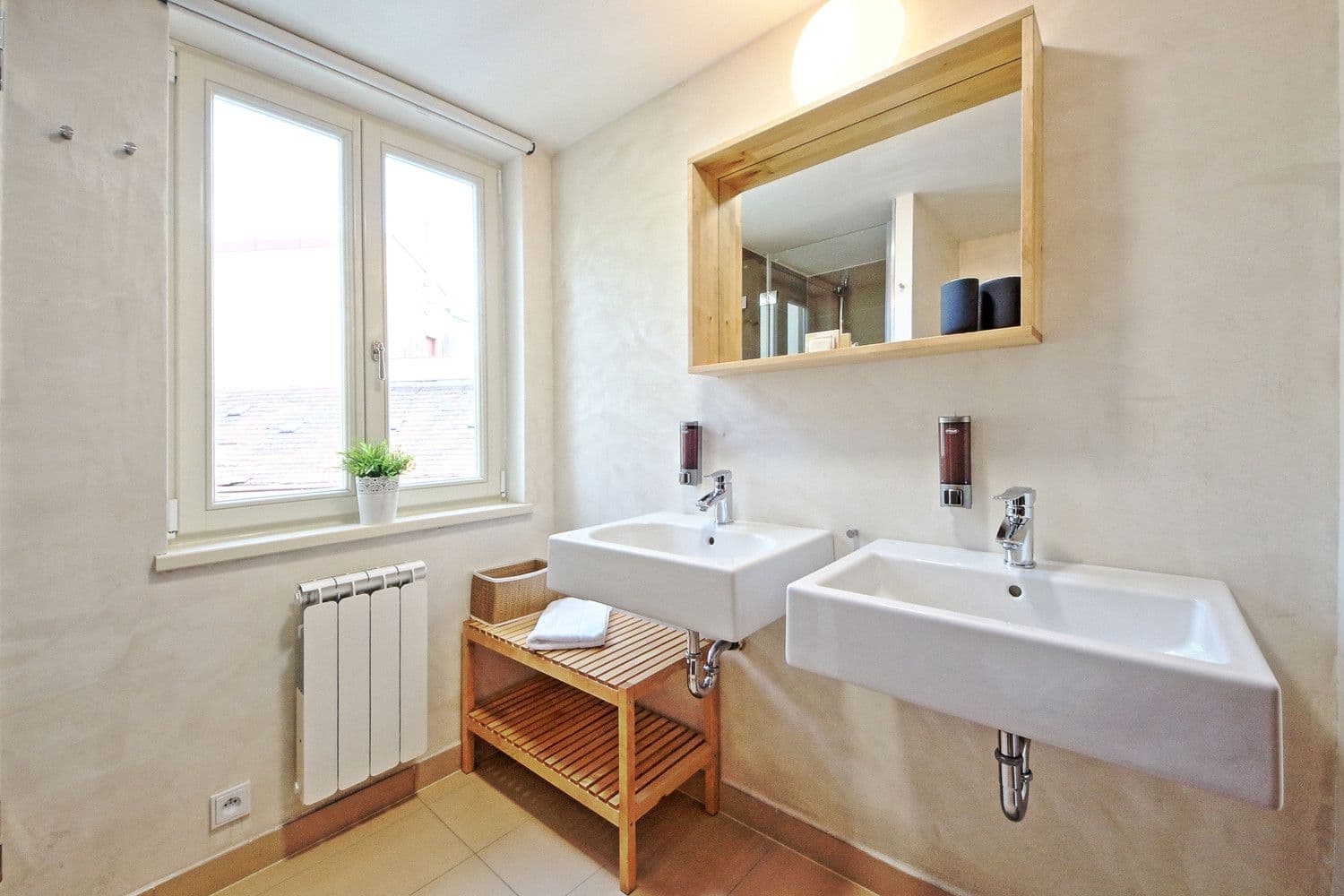 flat to rent, 110 m², Na Bojišti, Prague, Prague