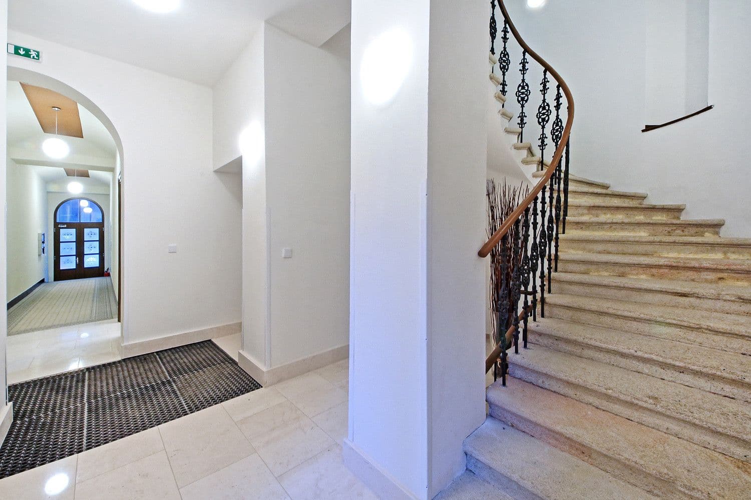 flat to rent, 110 m², Na Bojišti, Prague, Prague