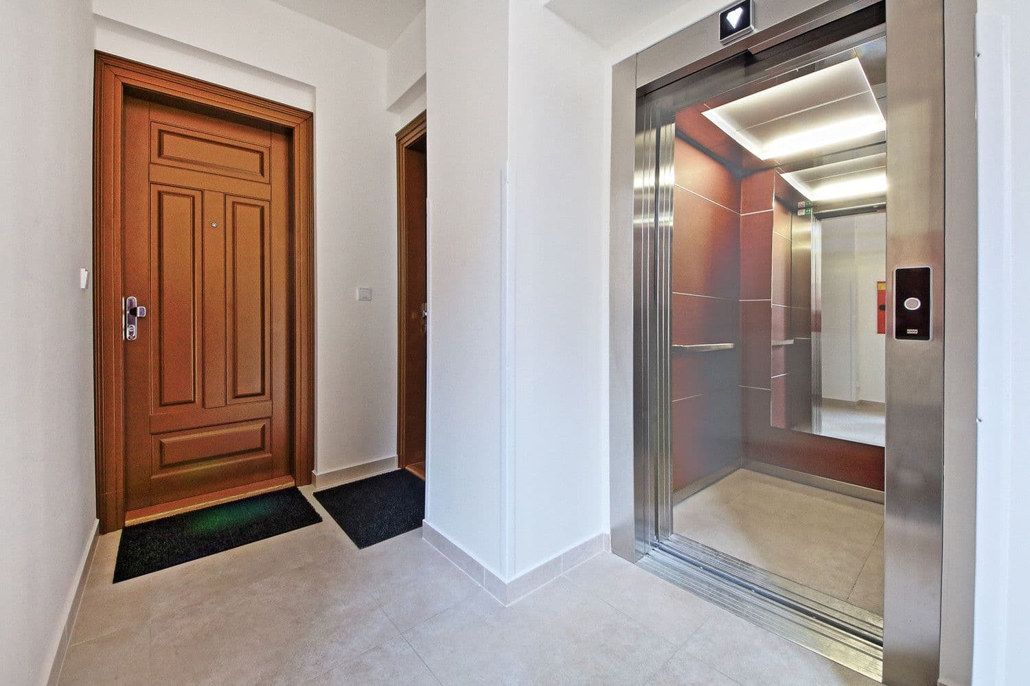 flat to rent, 110 m², Na Bojišti, Prague, Prague