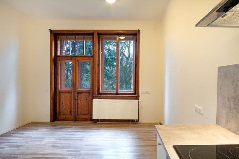 flat to rent, 78 m², náměstí Tomáše Garrigue Masaryka, Poděbrady, Středočeský Region