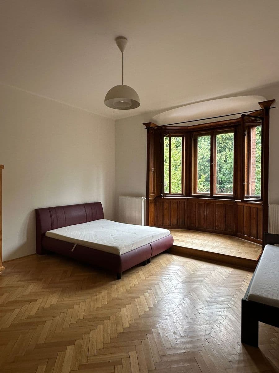 flat to rent, 78 m², náměstí Tomáše Garrigue Masaryka, Poděbrady, Středočeský Region