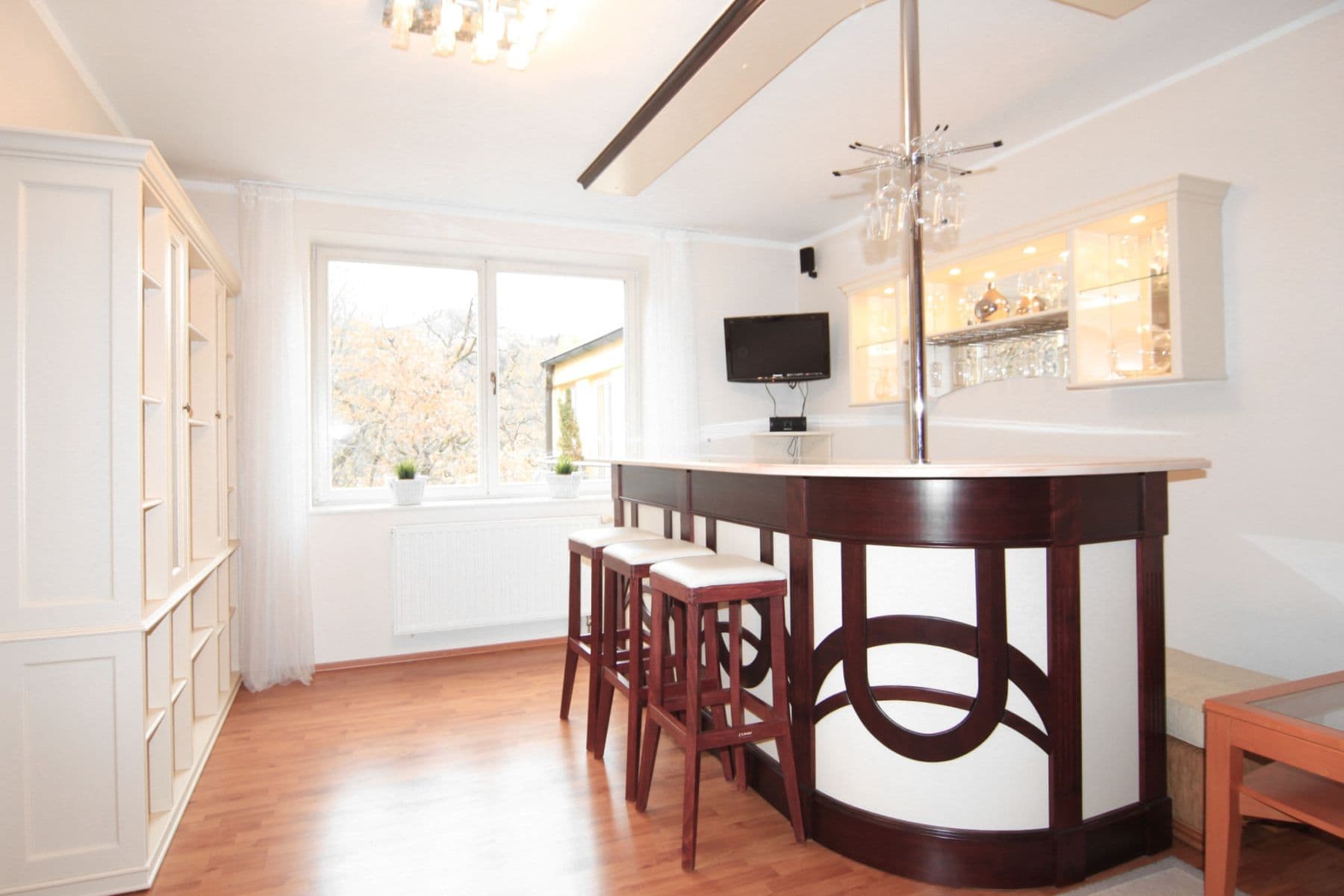flat to rent, 108 m², Mariánskolázeňská, Karlovy Vary, Karlovarský Region