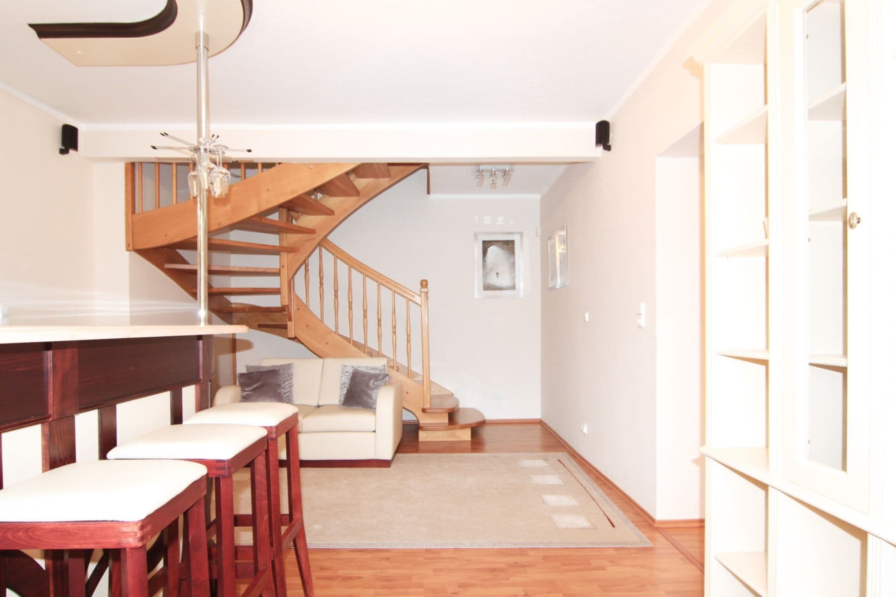 flat to rent, 108 m², Mariánskolázeňská, Karlovy Vary, Karlovarský Region