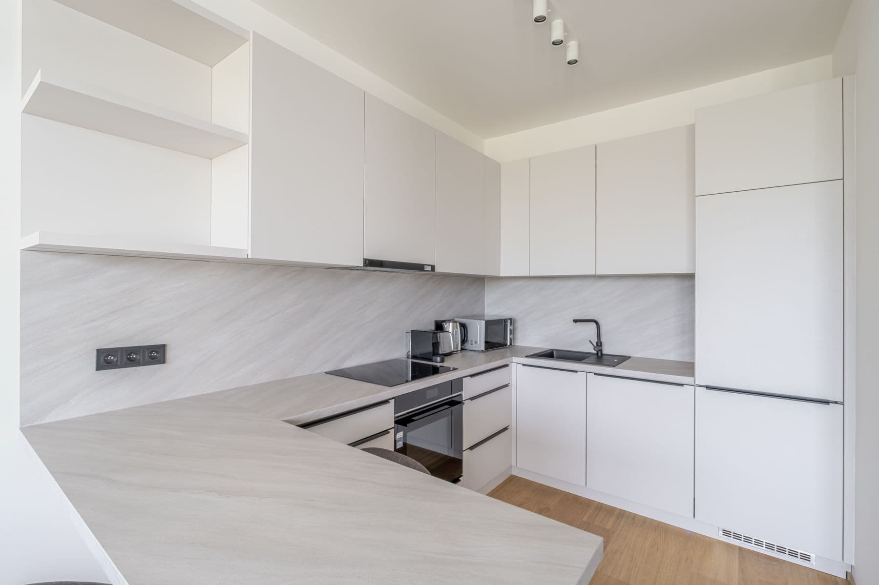 flat to rent, 55 m², V Třešňovce, Prague, Prague