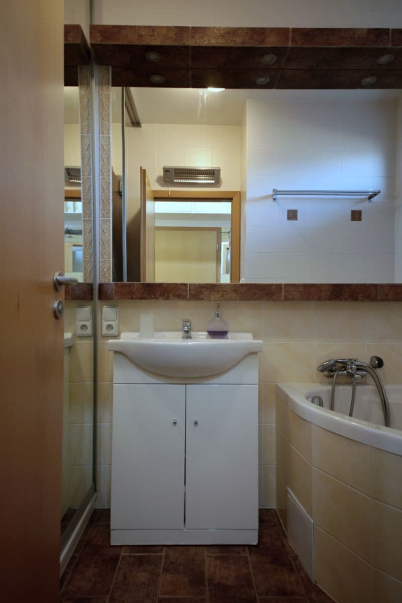 flat to rent, 63 m², U školičky, Prague, Prague