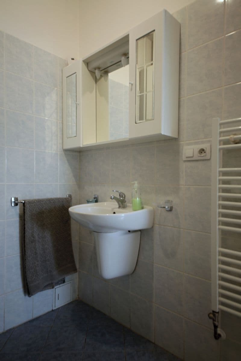 flat to rent, 56 m², Na Poříčním právu, Prague, Prague