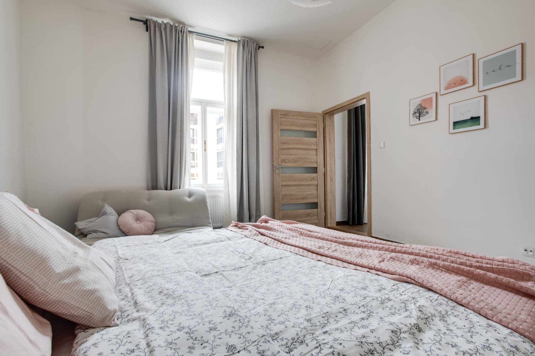 flat to rent, 72 m², U Akademie, Prague, Prague