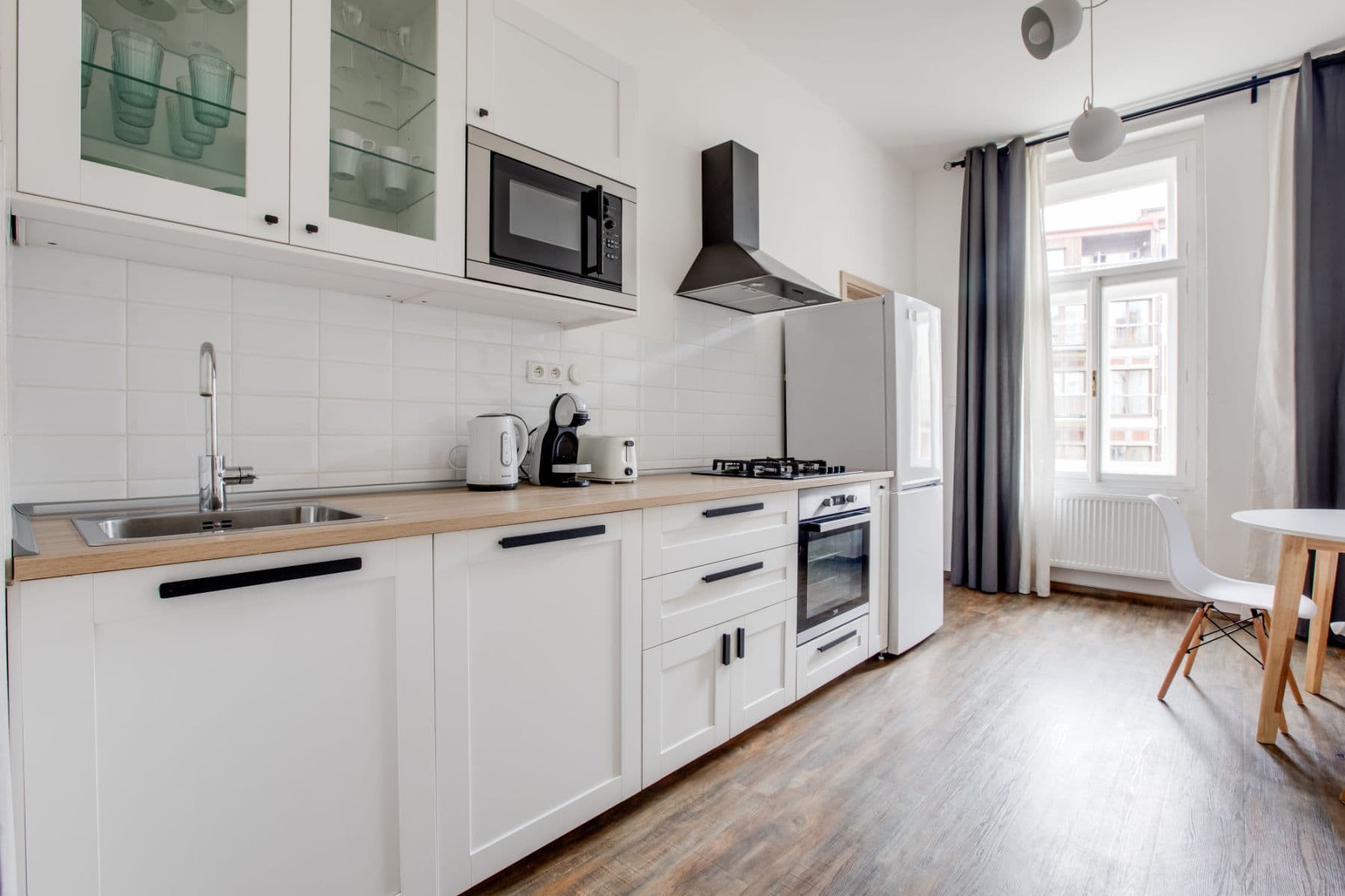 flat to rent, 72 m², U Akademie, Prague, Prague
