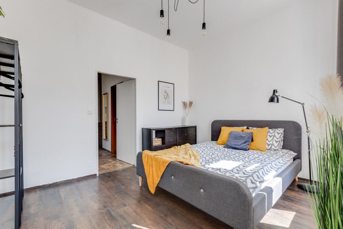 flat to rent, 90 m², Lublaňská, Prague, Prague