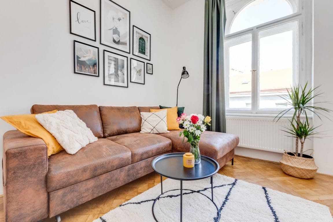 flat to rent, 90 m², Lublaňská, Prague, Prague