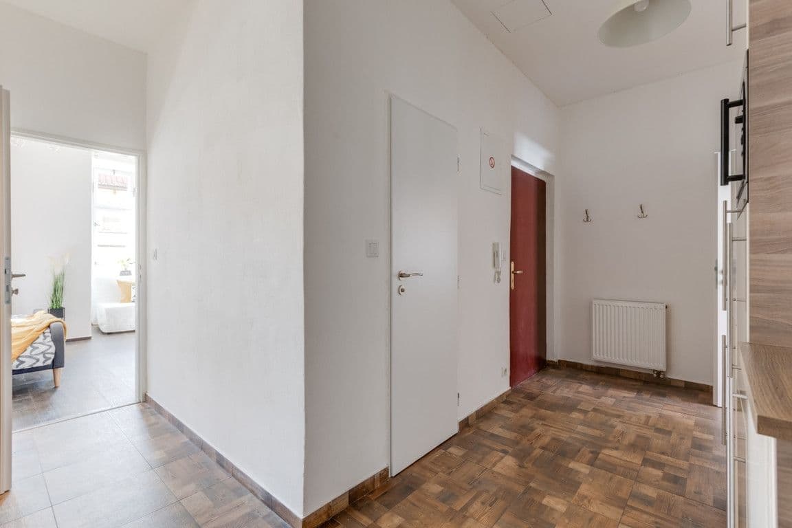 flat to rent, 90 m², Lublaňská, Prague, Prague