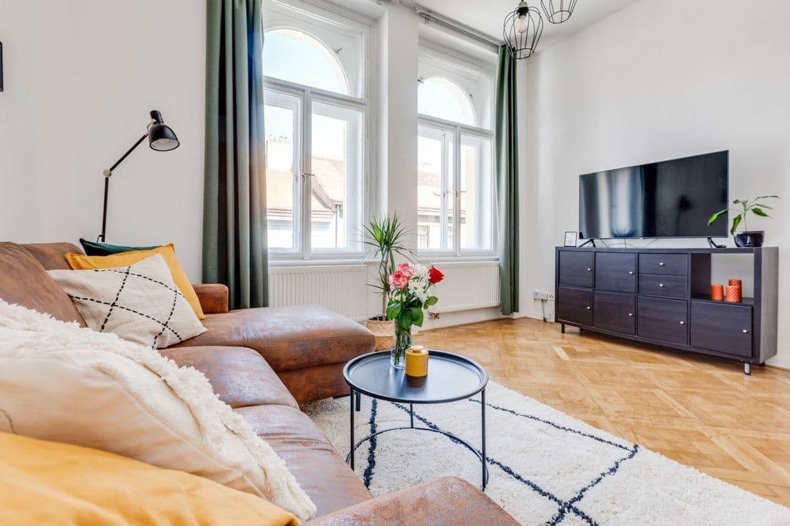 flat to rent, 90 m², Lublaňská, Prague, Prague