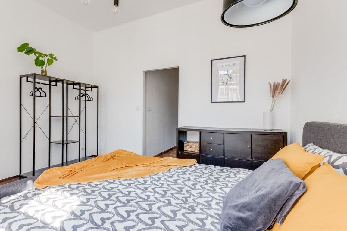 flat to rent, 90 m², Lublaňská, Prague, Prague