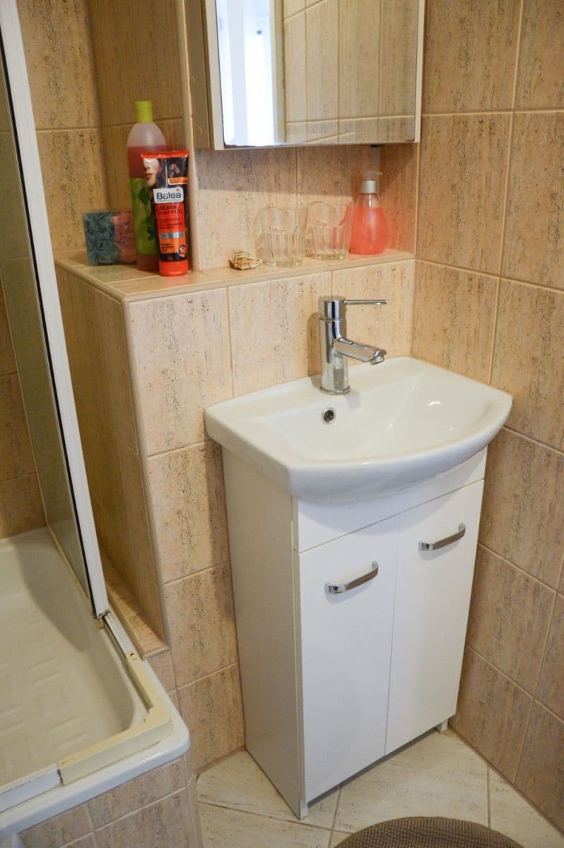 flat to rent, 24 m², Novobanská, Petržalka, Bratislavský Region