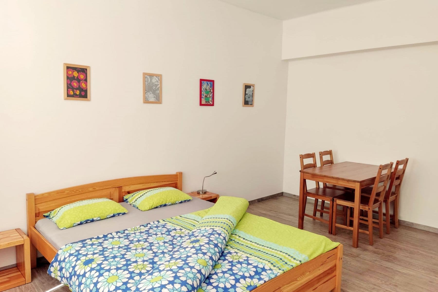 flat to rent, 47 m², Viklefova, Prague, Prague