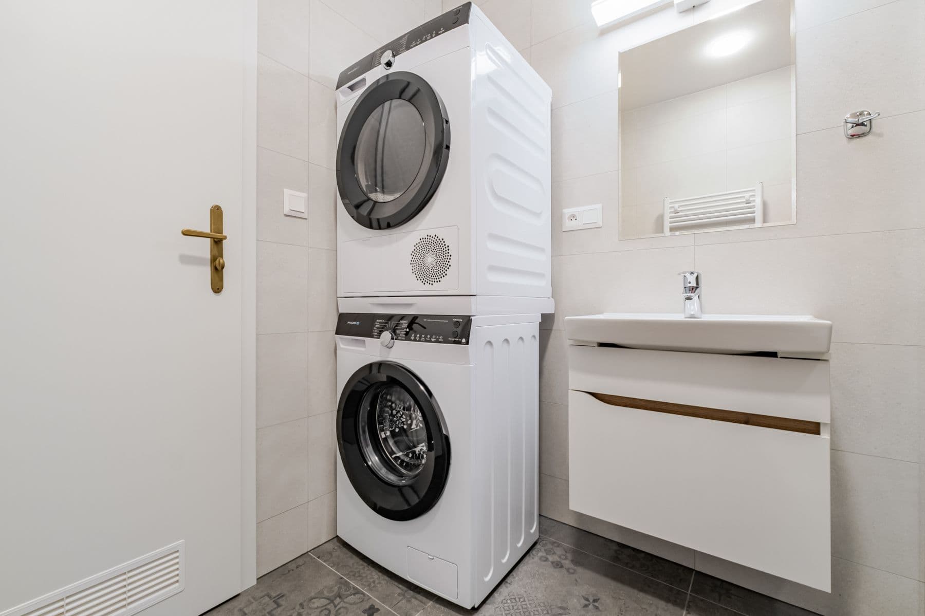 flat to rent, 31 m², Veletržní, Prague, Prague