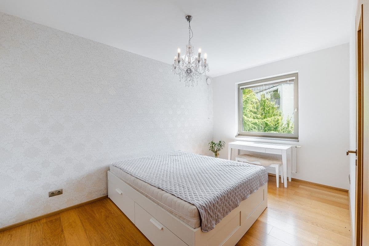 flat to rent, 49 m², U Okrouhlíku c, Prague, Prague