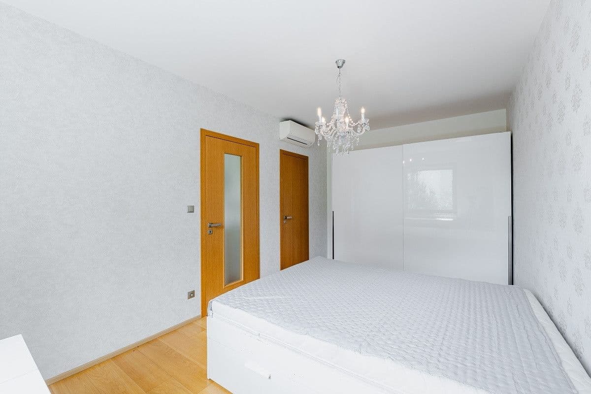 flat to rent, 49 m², U Okrouhlíku c, Prague, Prague