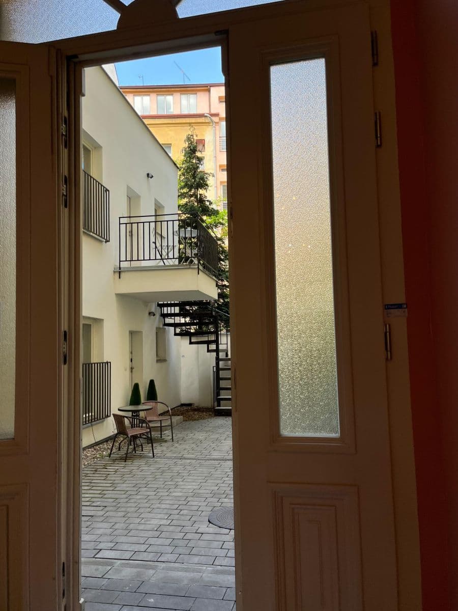 flat to rent, 52 m², Rubešova, Prague, Prague