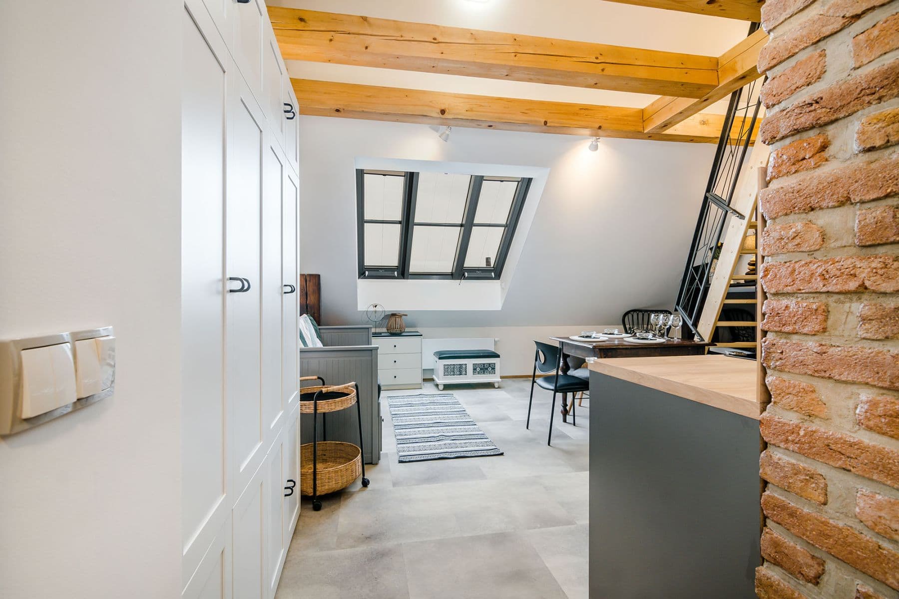 flat to rent, 45 m², Na Zámecké, Prague, Prague