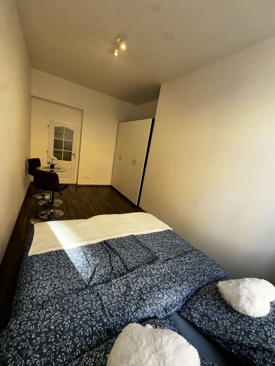 flat to rent, 28 m², Drahobejlova, Prague, Prague